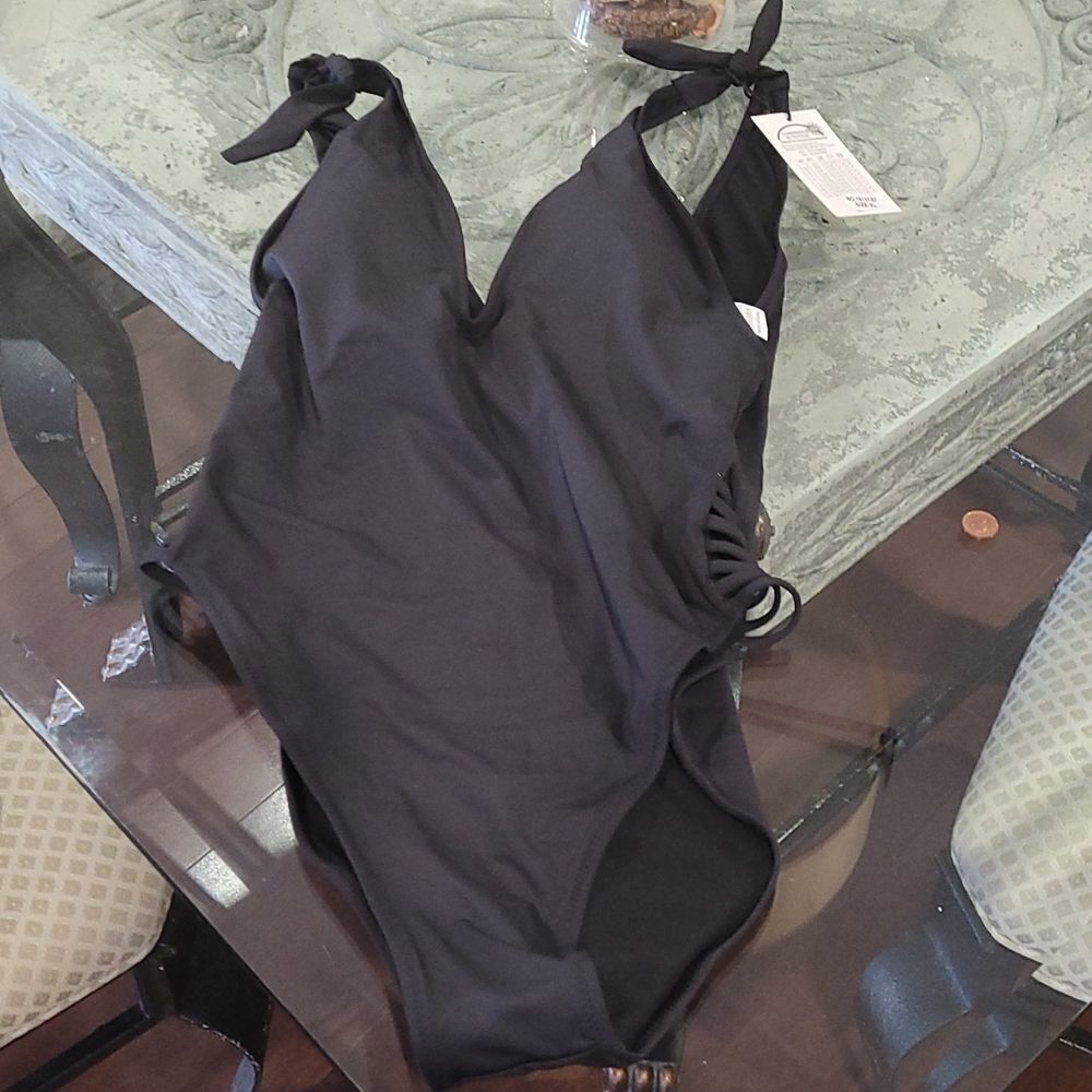aleefa Monokini Solid One Piece Swimsuit V Cutout  small Black new